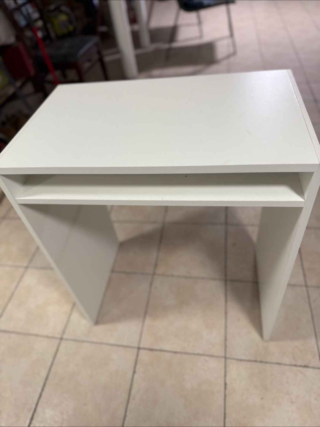 White Foldable Desk - Compact & Functional - photo 2