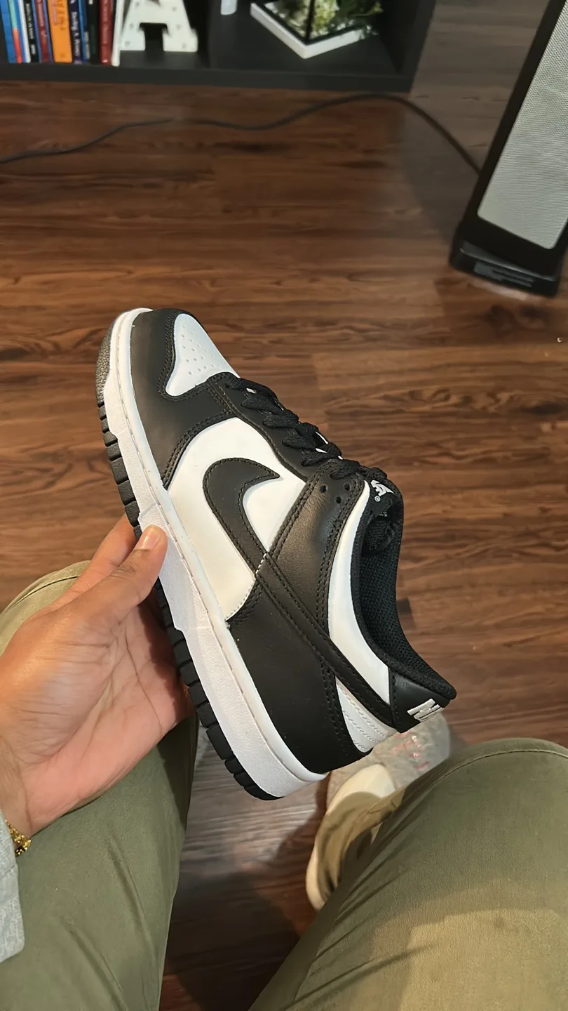 Nike Dunk Low Retro Black White Sneakers image indicator(2)