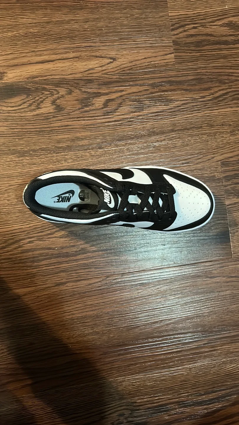 Nike Dunk Low Retro Black White Sneakers image indicator(4)