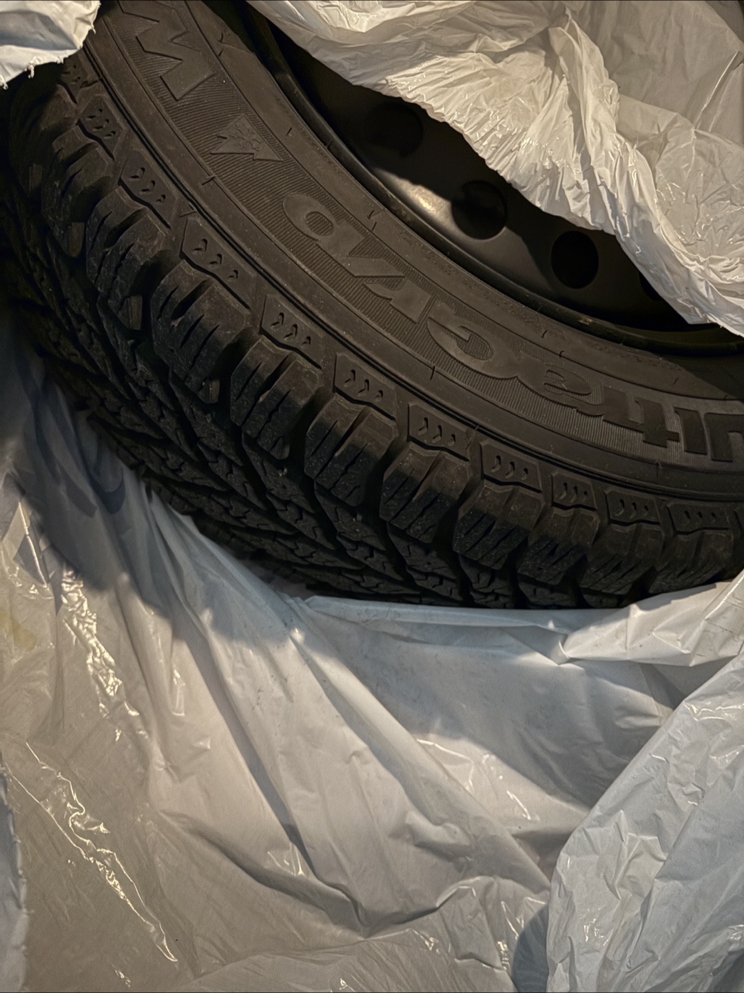 Goodyear Used Winter Tire on Rim - photo 3