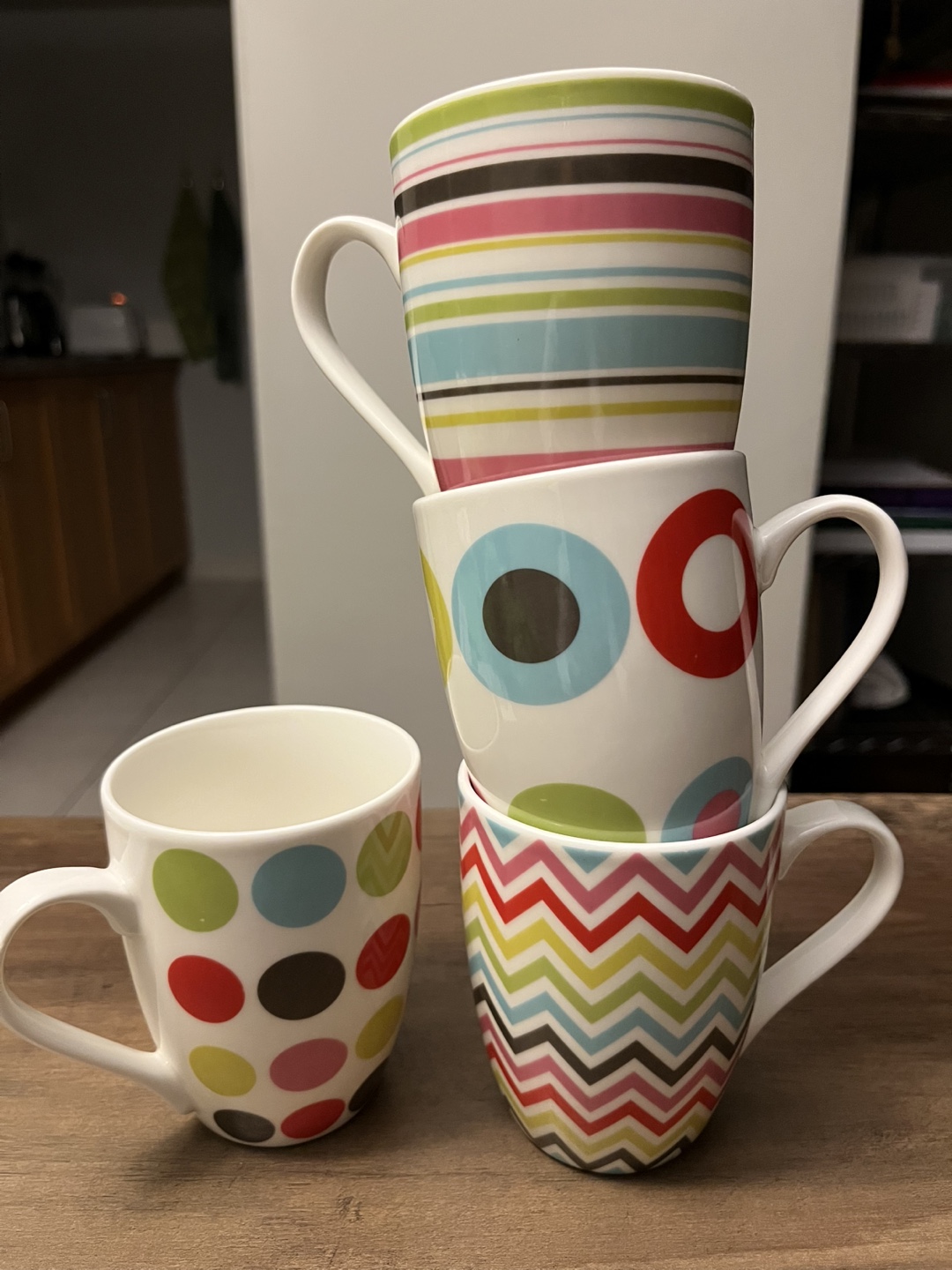 Kitchen Supply Plus Graphic 'Hue' Mugs - Set of 4