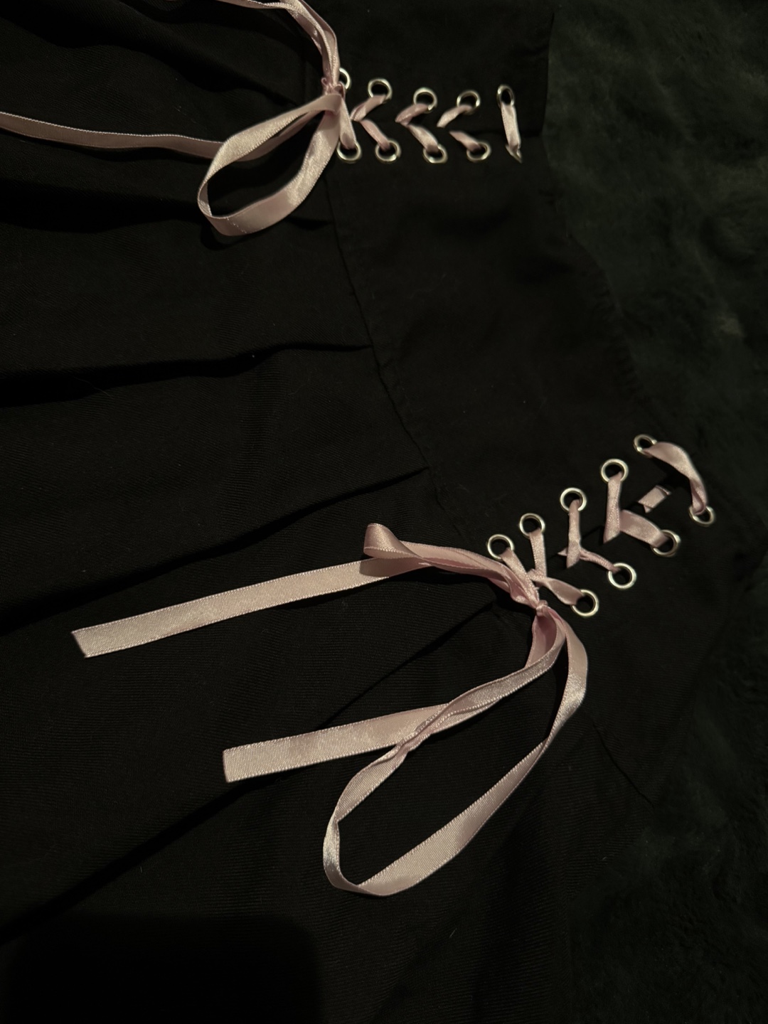 Black pleated mini skirt with lace-up detail and ribbons - photo 3