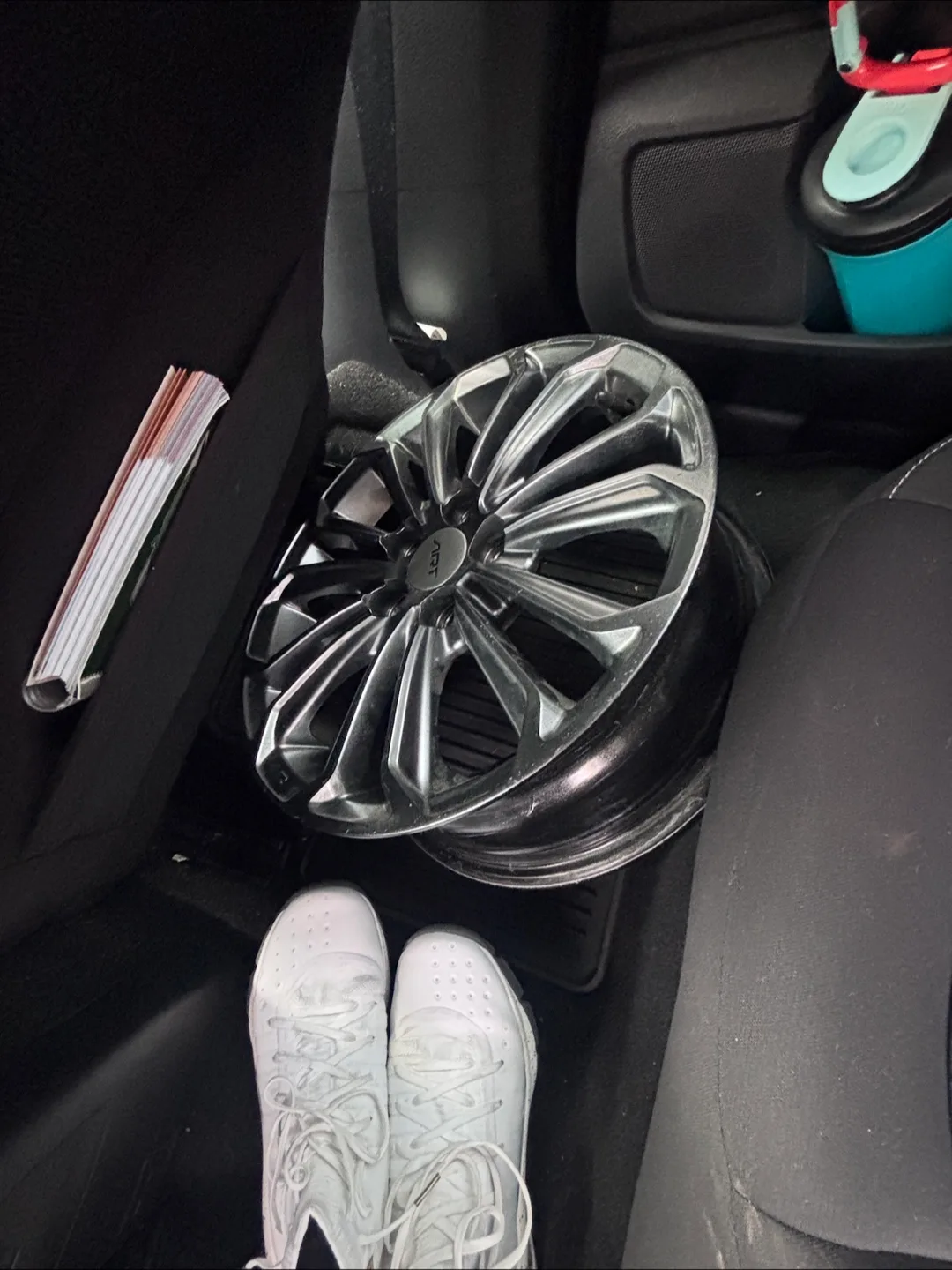 Jasmine Acoustic Guitar & Three Pairs of Basketball Shoes image indicator(6)