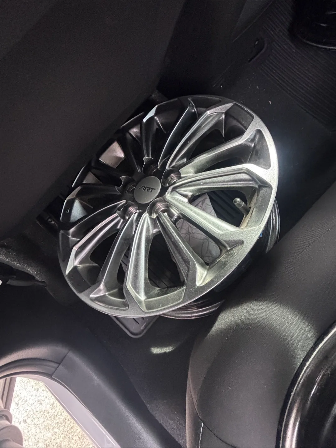 Jasmine Acoustic Guitar & Three Pairs of Basketball Shoes image indicator(8)