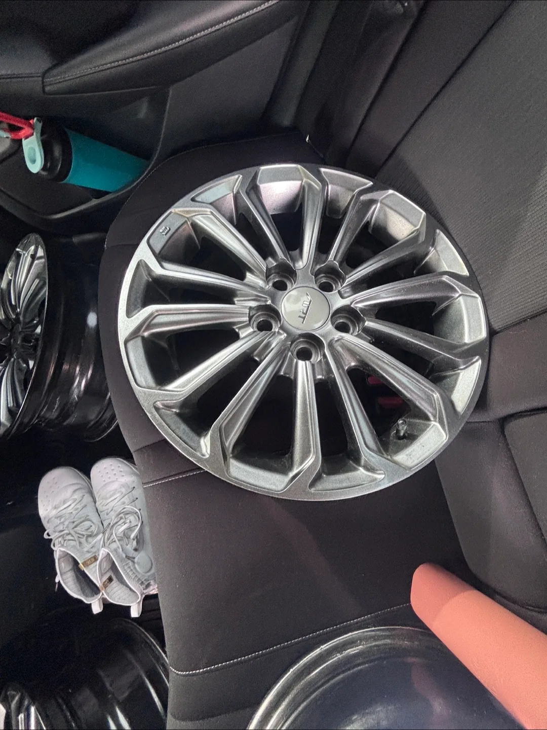 Jasmine Acoustic Guitar & Three Pairs of Basketball Shoes image indicator(9)