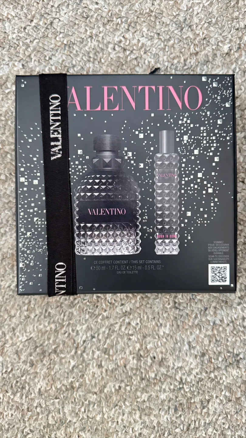 Valentino Born in Roma Gift Set image indicator(4)