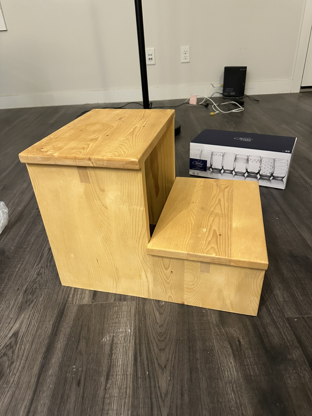 Wooden Two-Step Stool/Portable Stairs