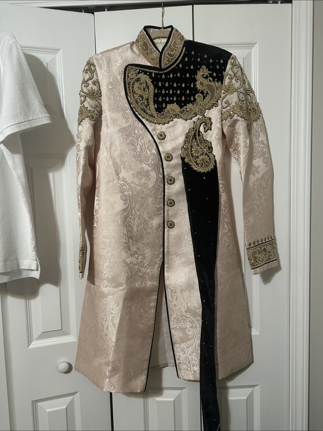 Men's Embroidered Beige and Black Sherwani - photo 4