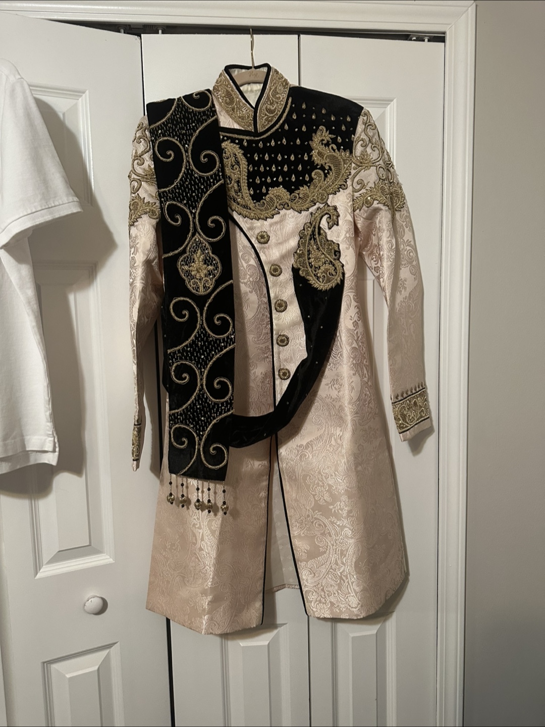 Men's Embroidered Beige and Black Sherwani - photo 2