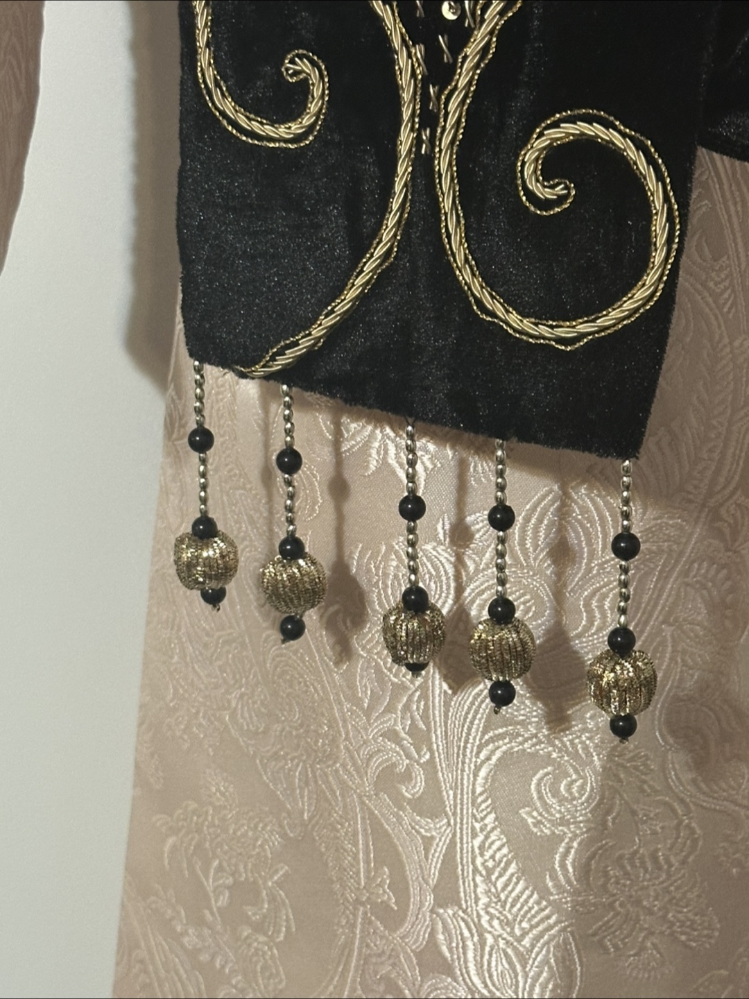 Men's Embroidered Beige and Black Sherwani - photo 3