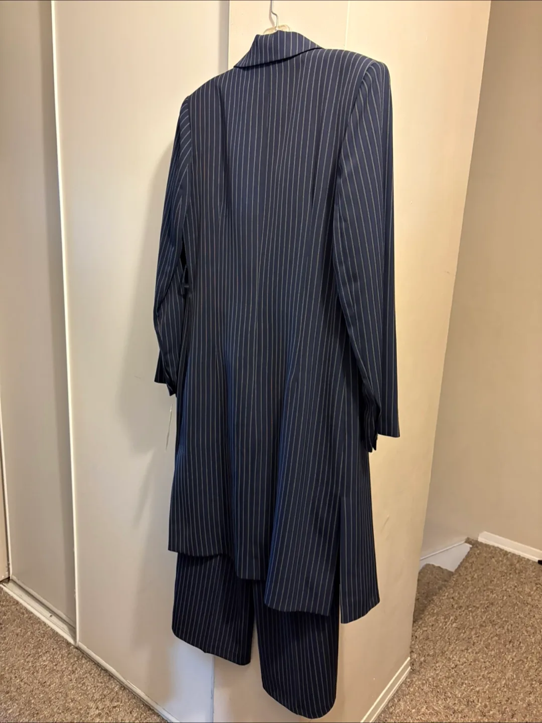 Women's pinstripe pantsuit image indicator(2)