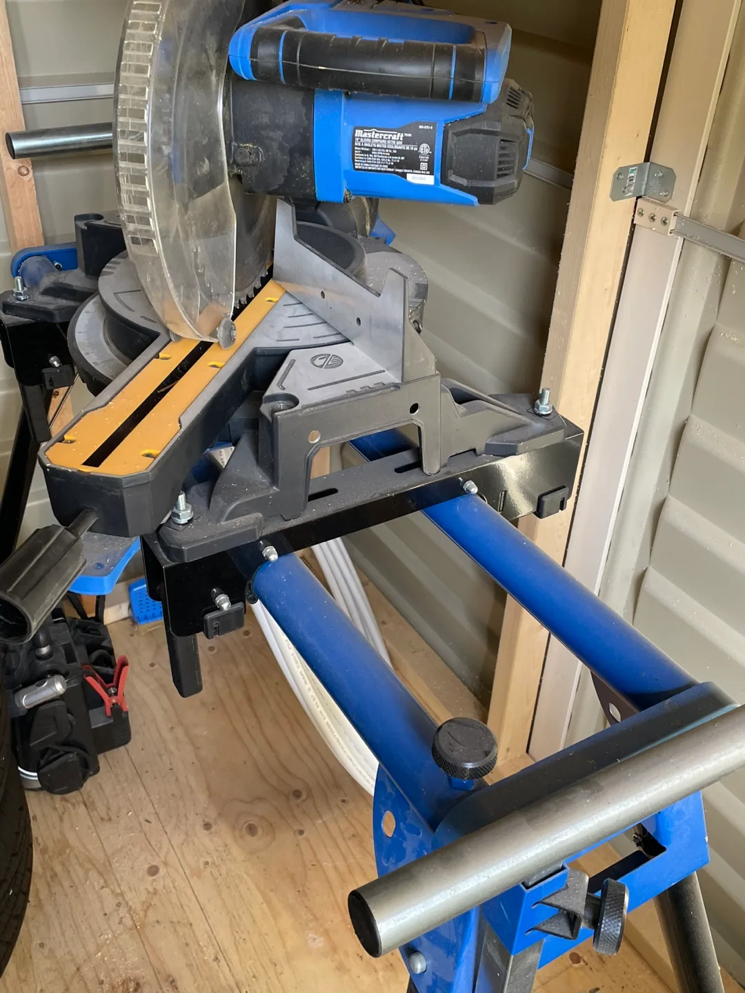 Mastercraft 10-inch Compound Mitre Saw with stand thumbnail