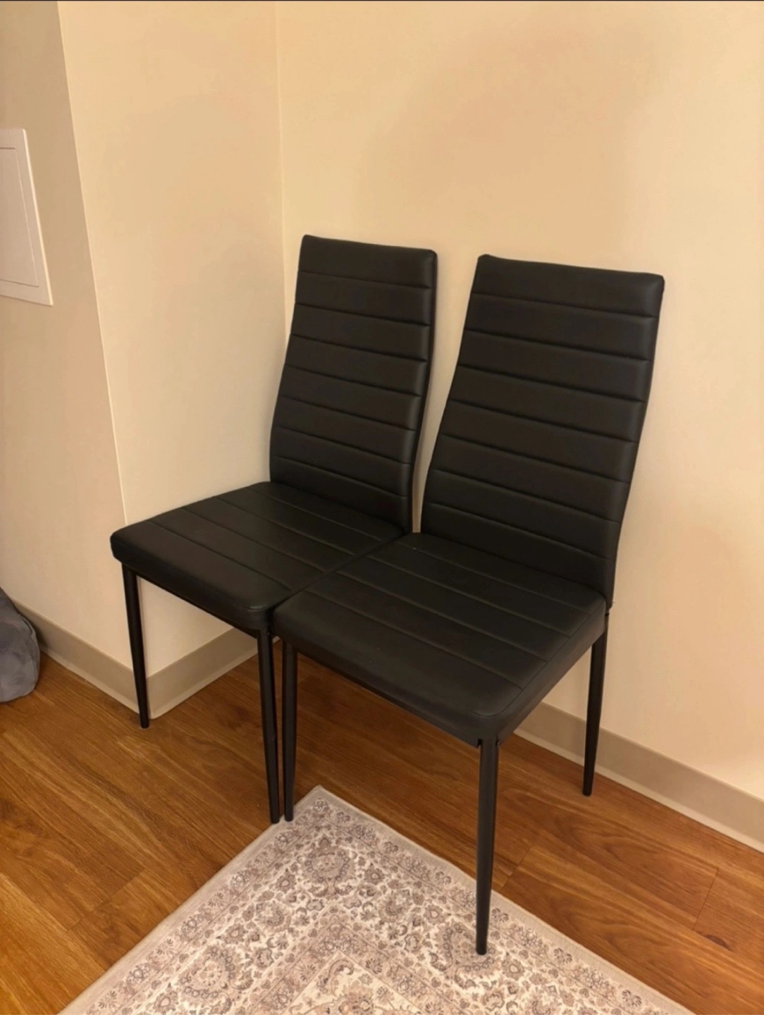 🥕 Pair of Black Dining Chairs - photo 2