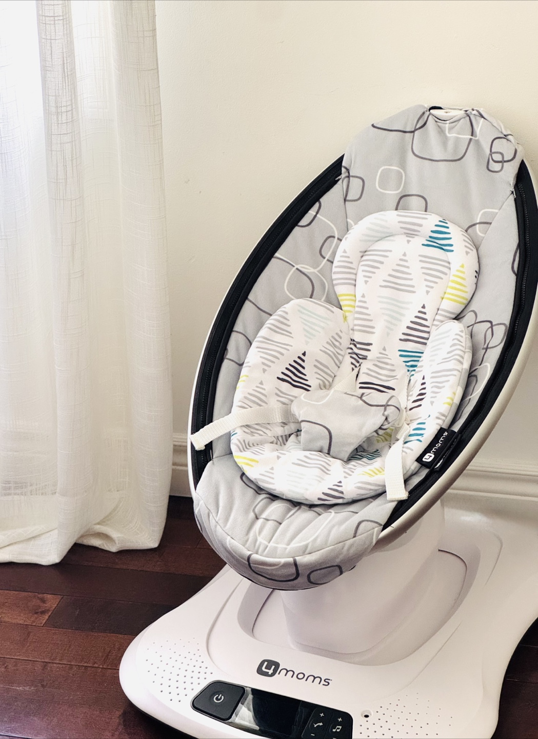 Freshly Cleaned!! 4moms Mamaroo 4.0 Infant Swing - photo 4