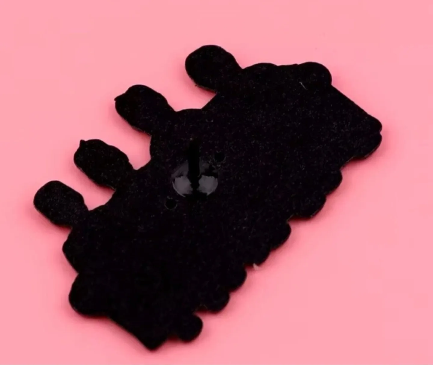 King of the Hill Enamel Pin image indicator(2)