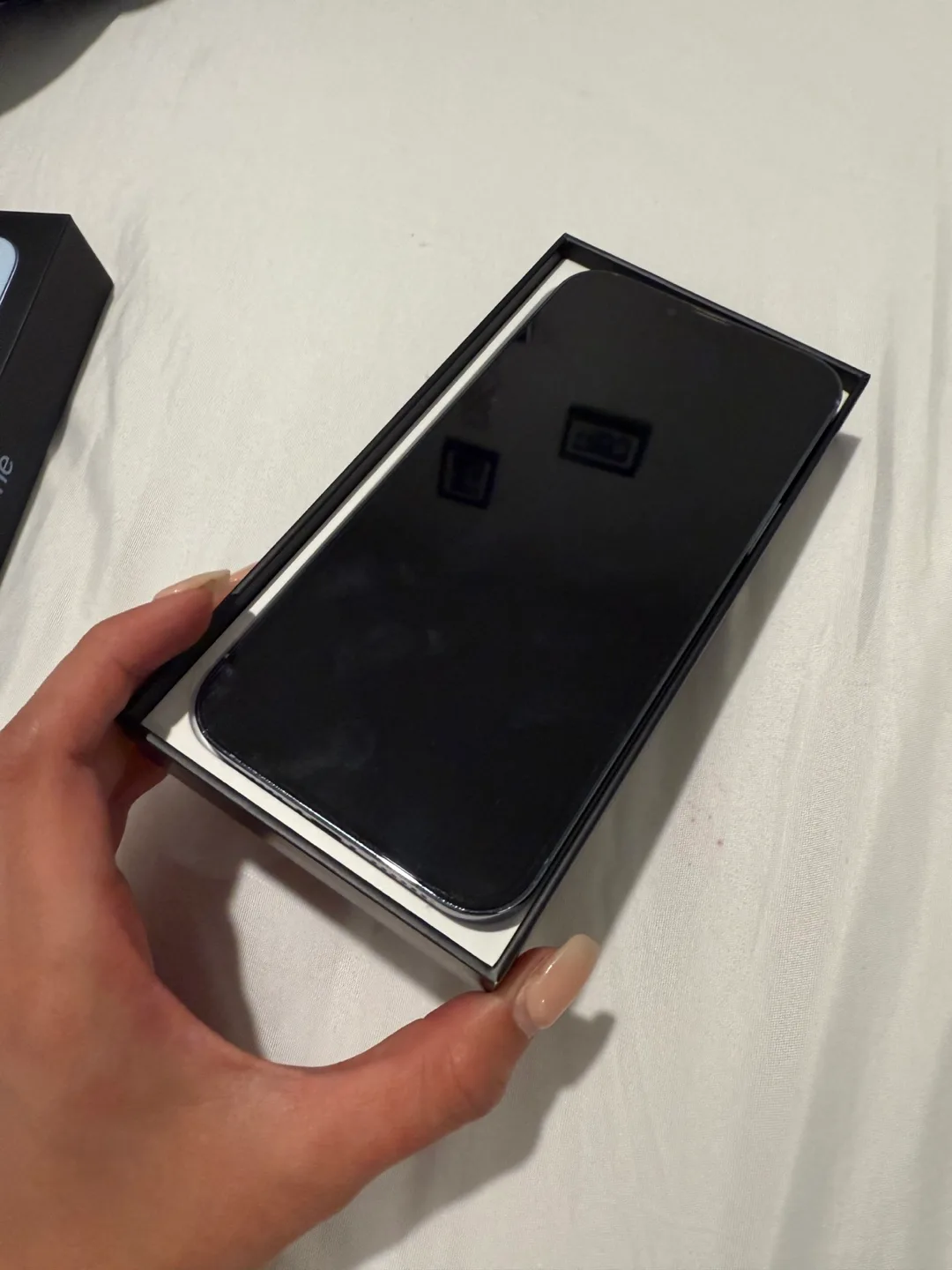 iPhone 13 Pro Max Sierra Blue - New in Box image indicator(6)