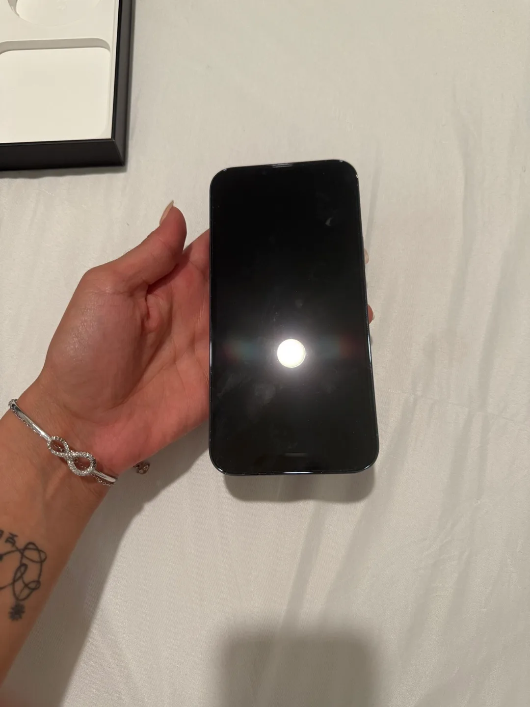 iPhone 13 Pro Max Sierra Blue - New in Box image indicator(5)