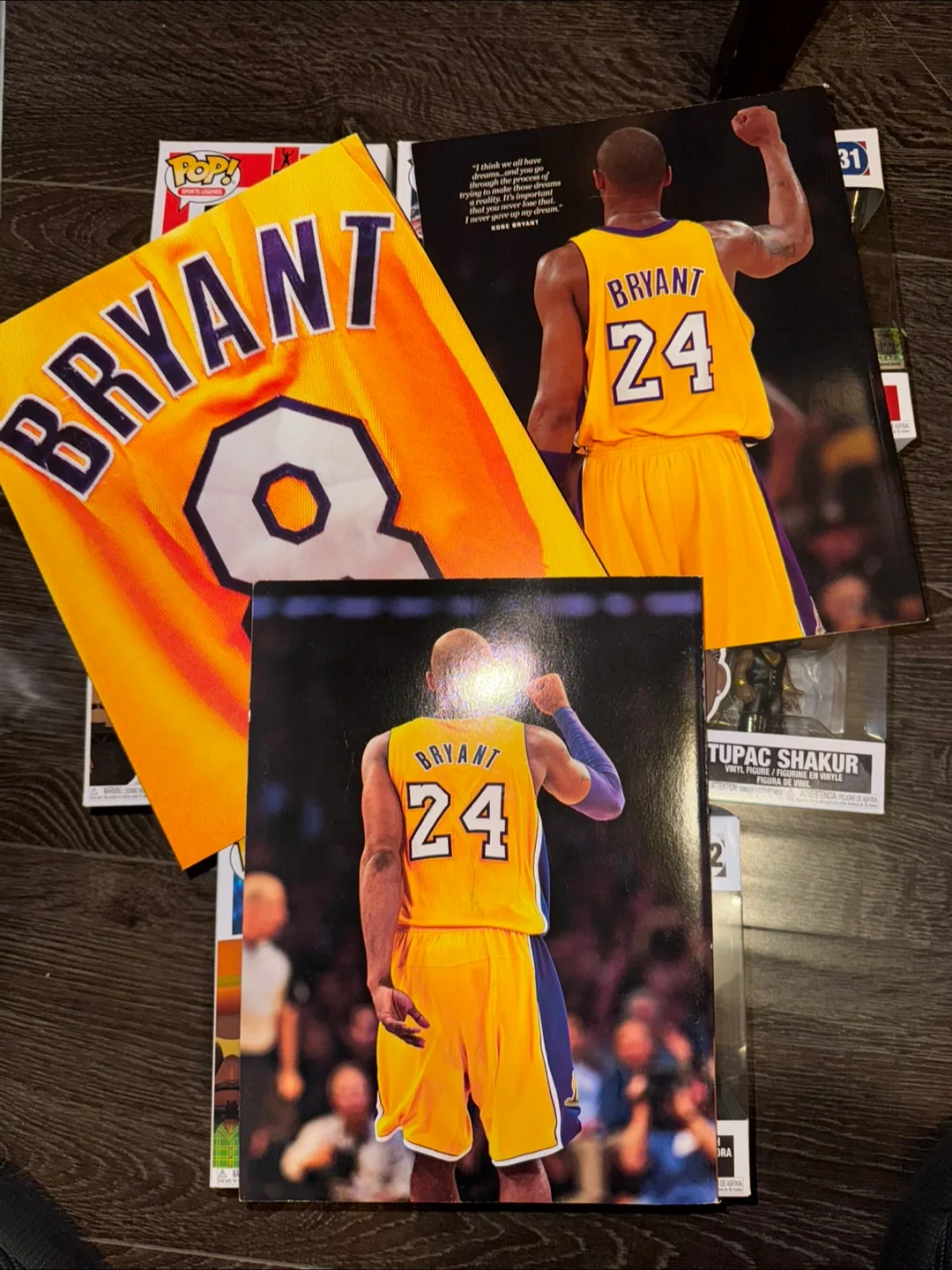 Kobe Bryant Tribute Magazines & Pop Figure image indicator(2)