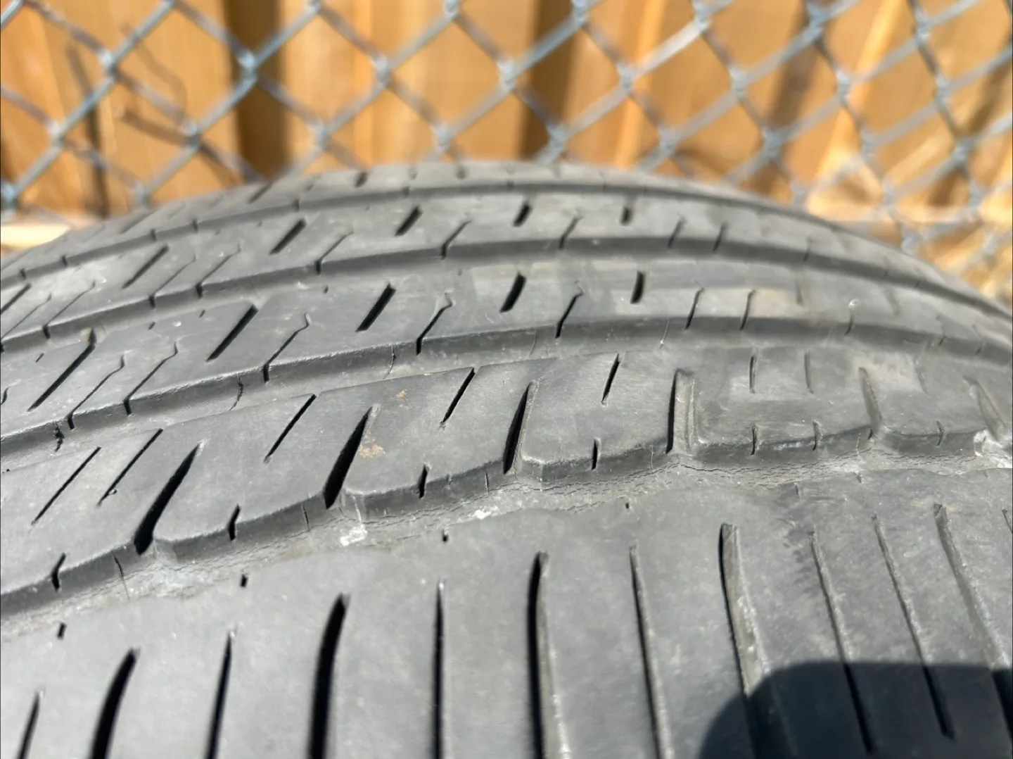 Used Michelin Radial X 225/60R18 100H Tires image indicator(2)