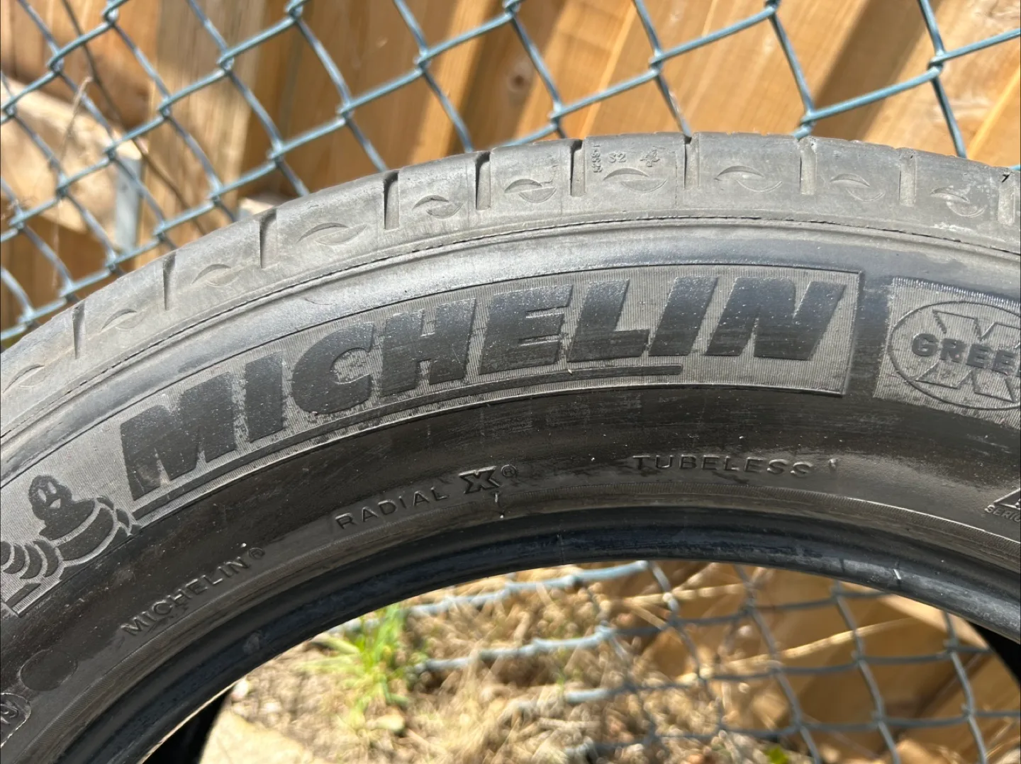 Used Michelin Radial X 225/60R18 100H Tires thumbnail