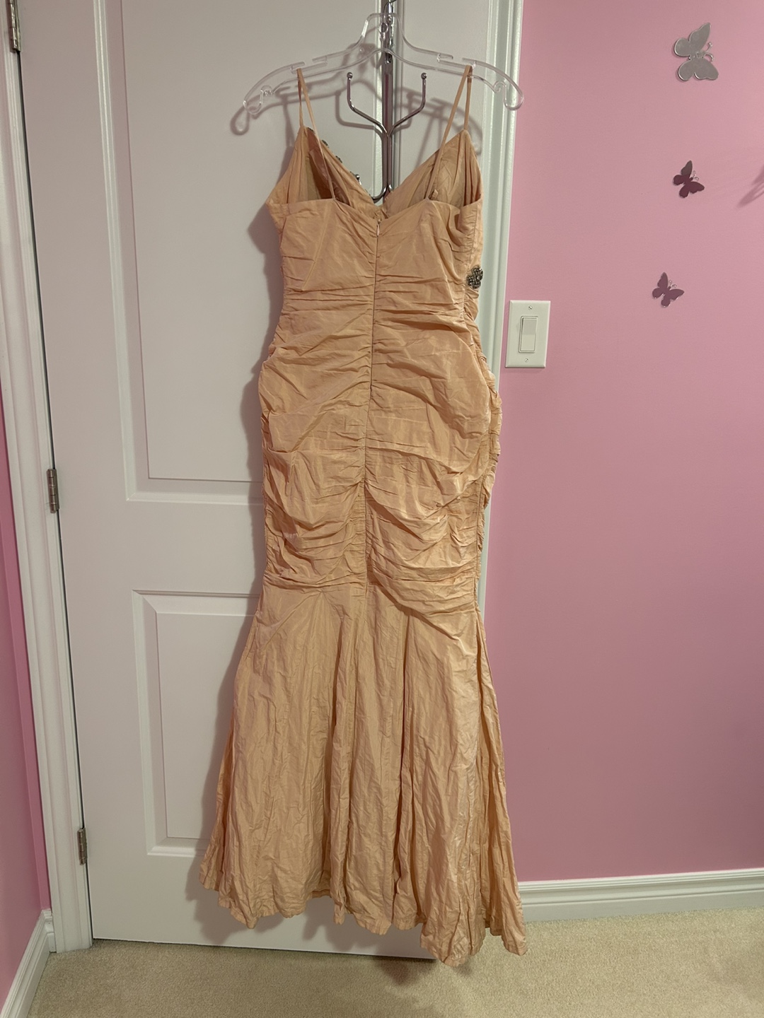 Peach-coloured Mermaid Prom Dress with Beaded Detail - photo 3