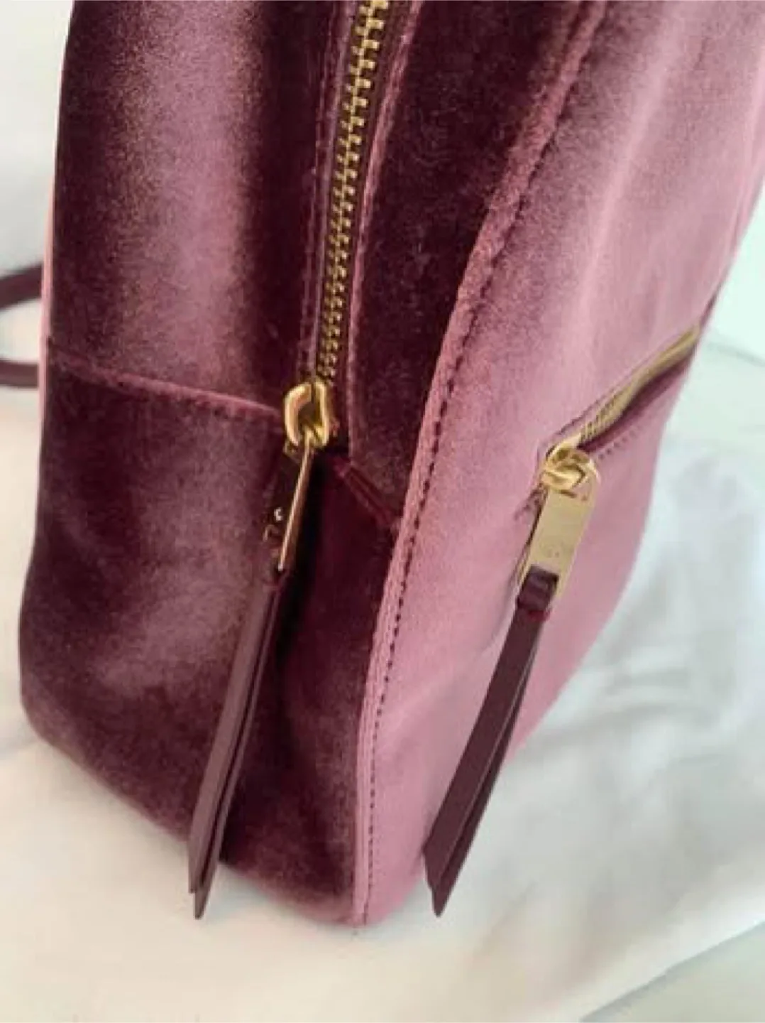🤩RARE🤩💯% Authentic Kate ♠️Dawn Place Velvet Backpack Bag image indicator(7)