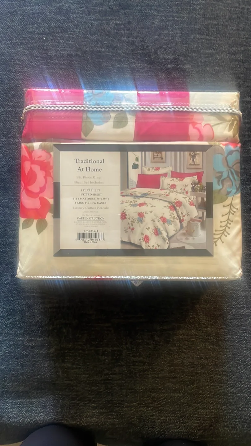 Traditional At Home Six-Piece King Sheet Set thumbnail
