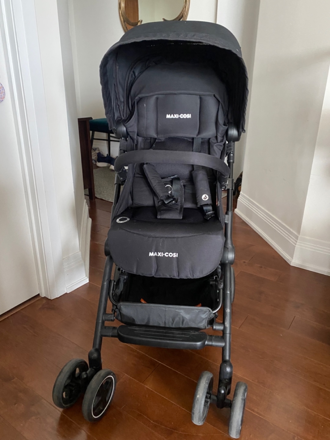 Maxi-Cosi Lara Ultra Compact Stroller - Black - photo 2