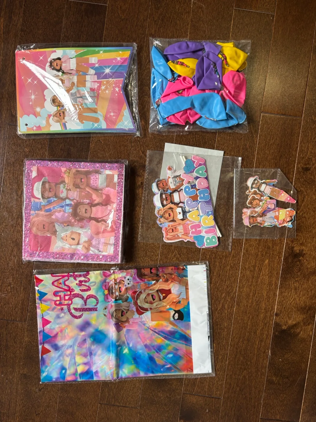 Roblox Girls Birthday Party Supplies Bundle thumbnail