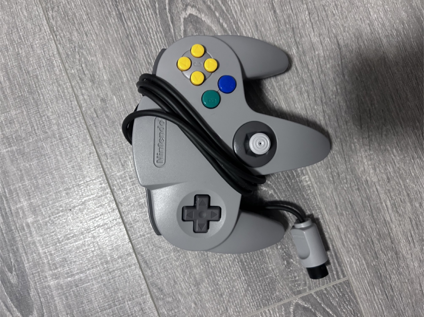 Nintendo 64 Console with 3 Controllers - photo 4