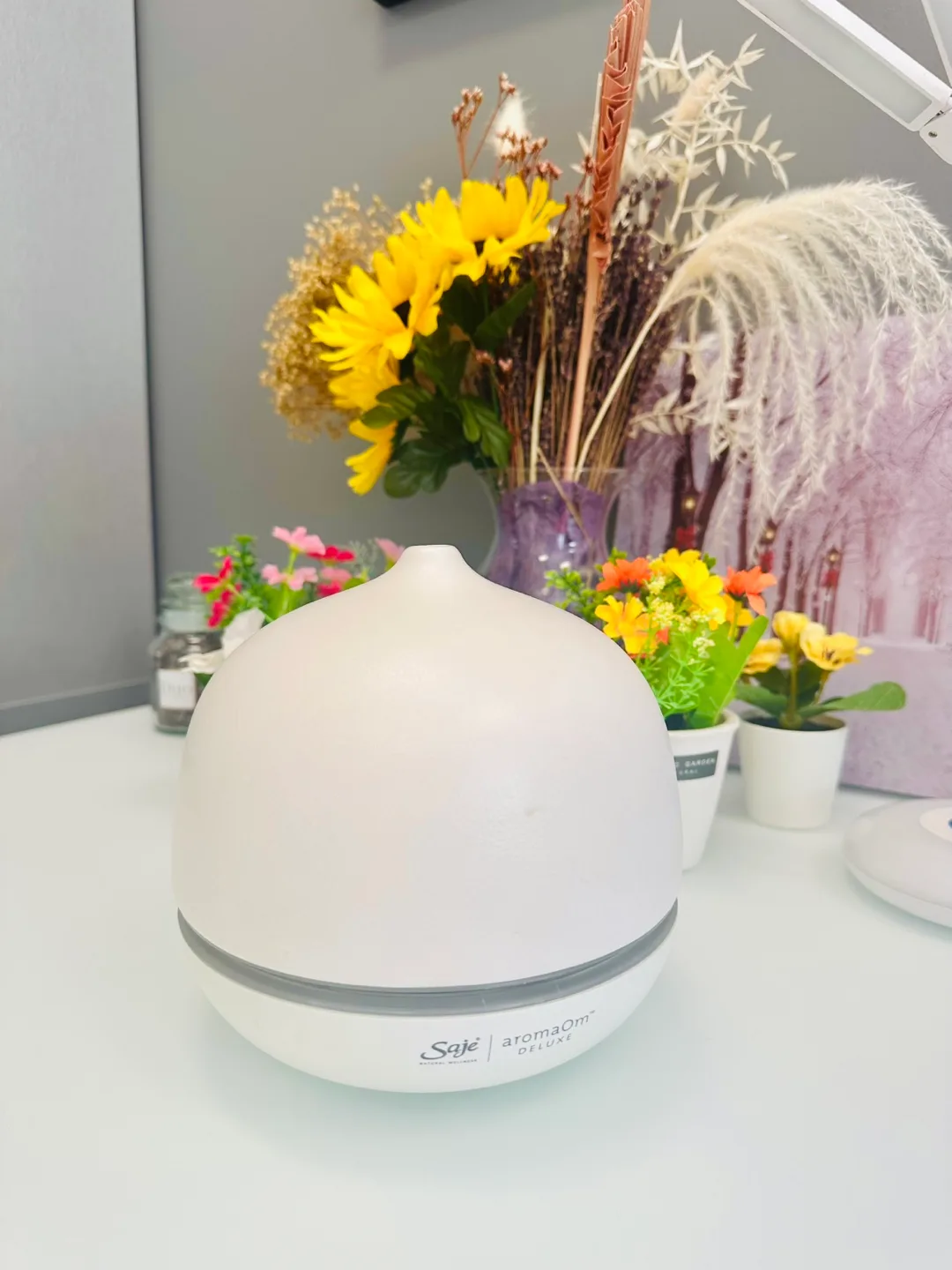 Saje aromaOm Diffuser - White and Grey thumbnail
