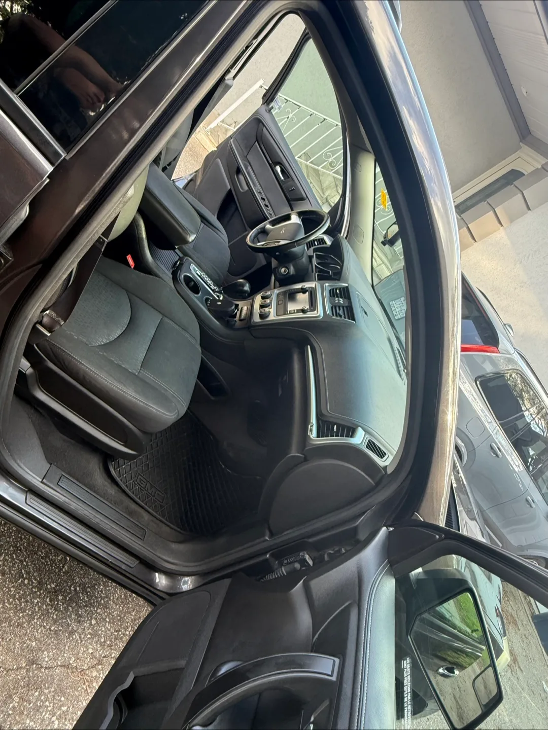 GMC Acadia 2014 image indicator(5)