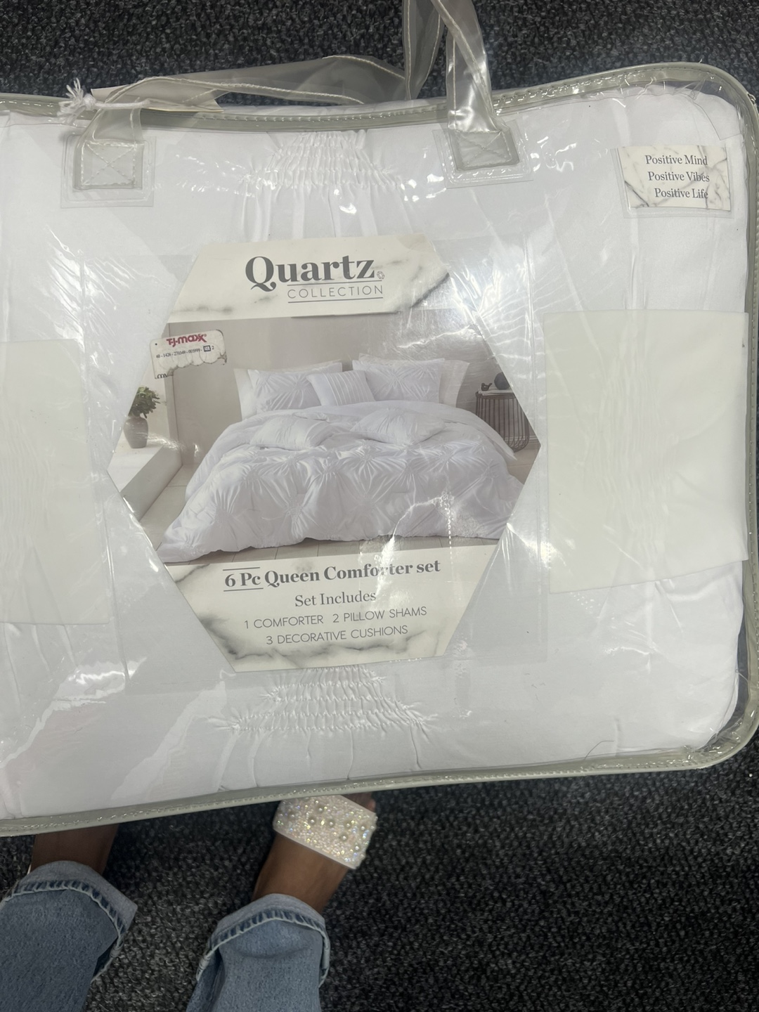 Quartz Collection 6-Piece Queen Comforter Set - White