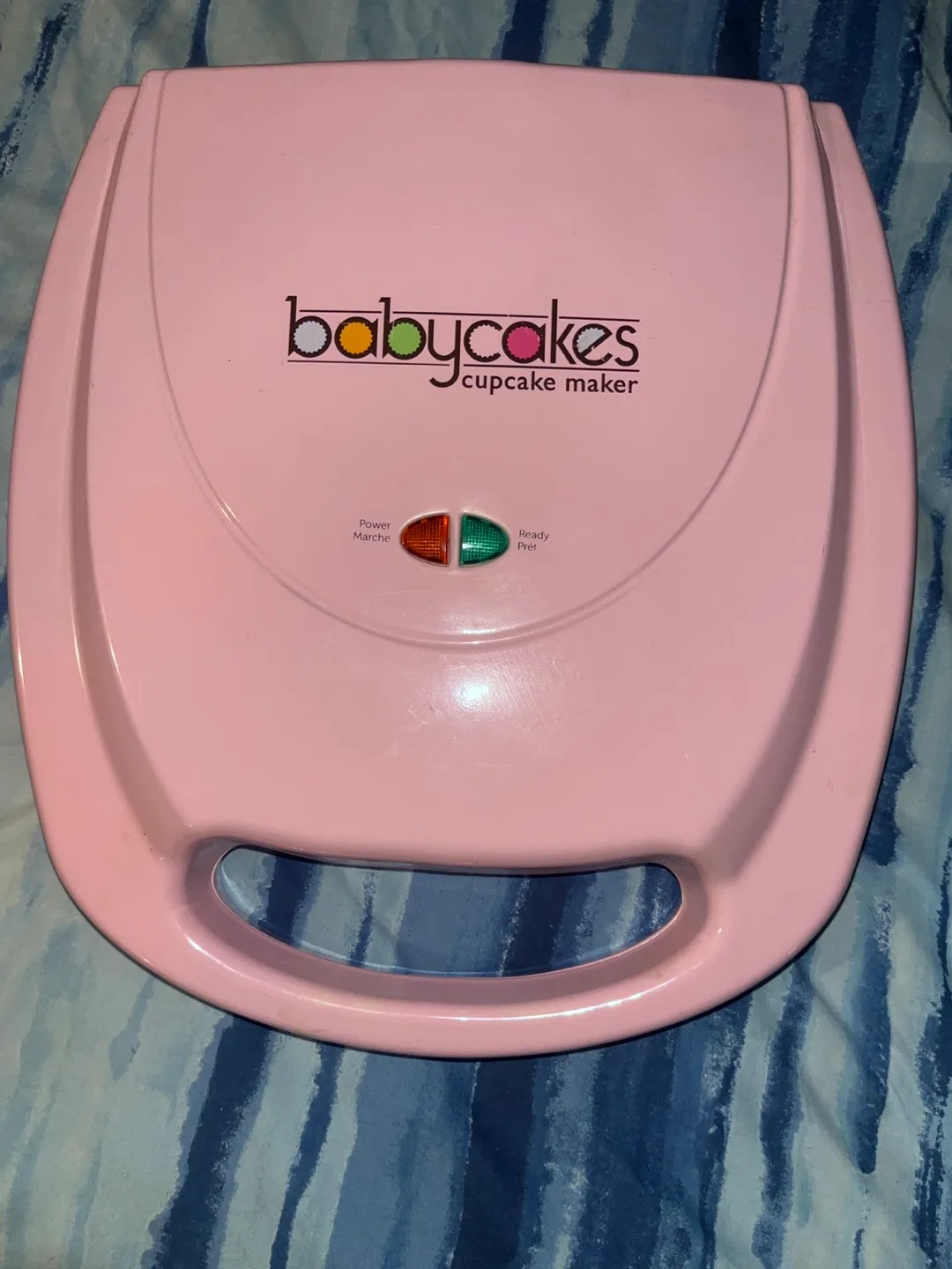 Pink Babycakes Cupcake Maker thumbnail