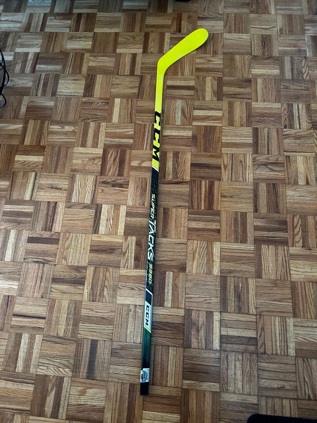 CCM Super Tacks 2850 Hockey Stick and helmet - photo 3