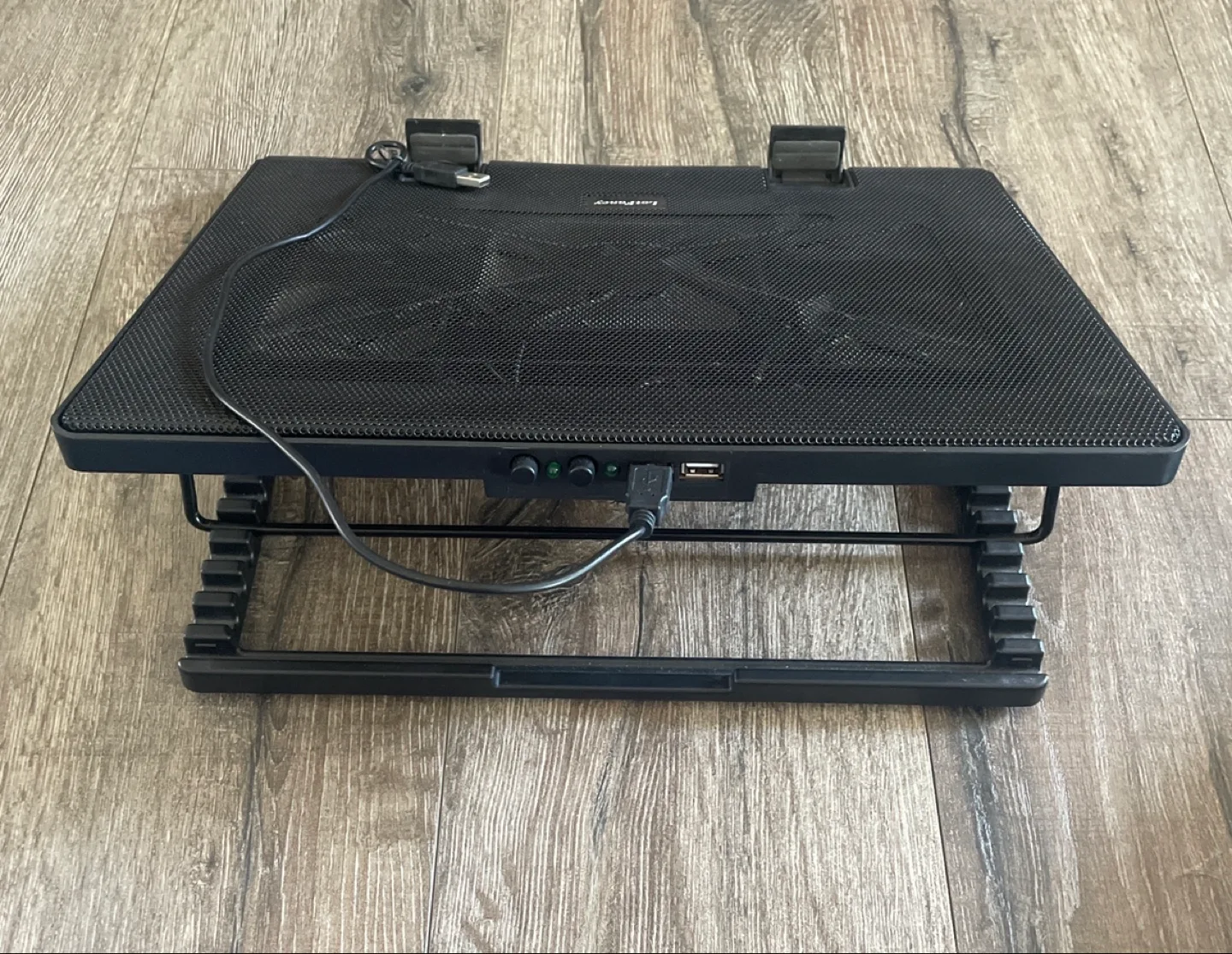 🏒LotFancy Laptop Cooling Pad with Adjustable Stand image indicator(3)