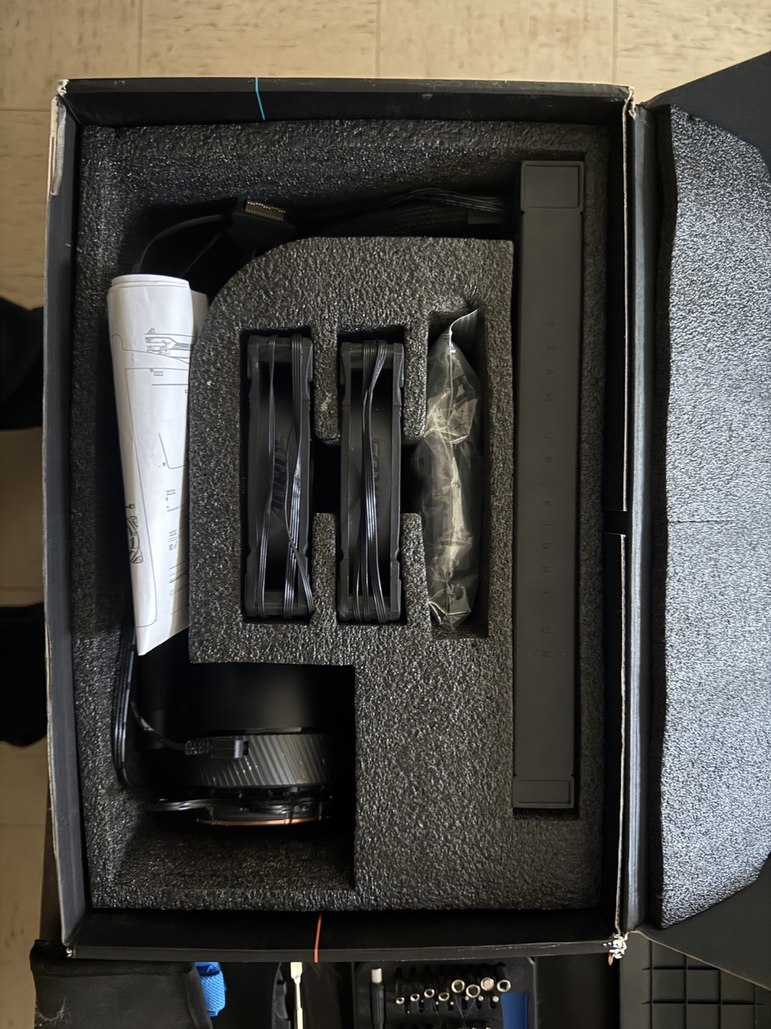 GIGABYTE AORUS Waterforce X240 CPU Cooler - photo 4