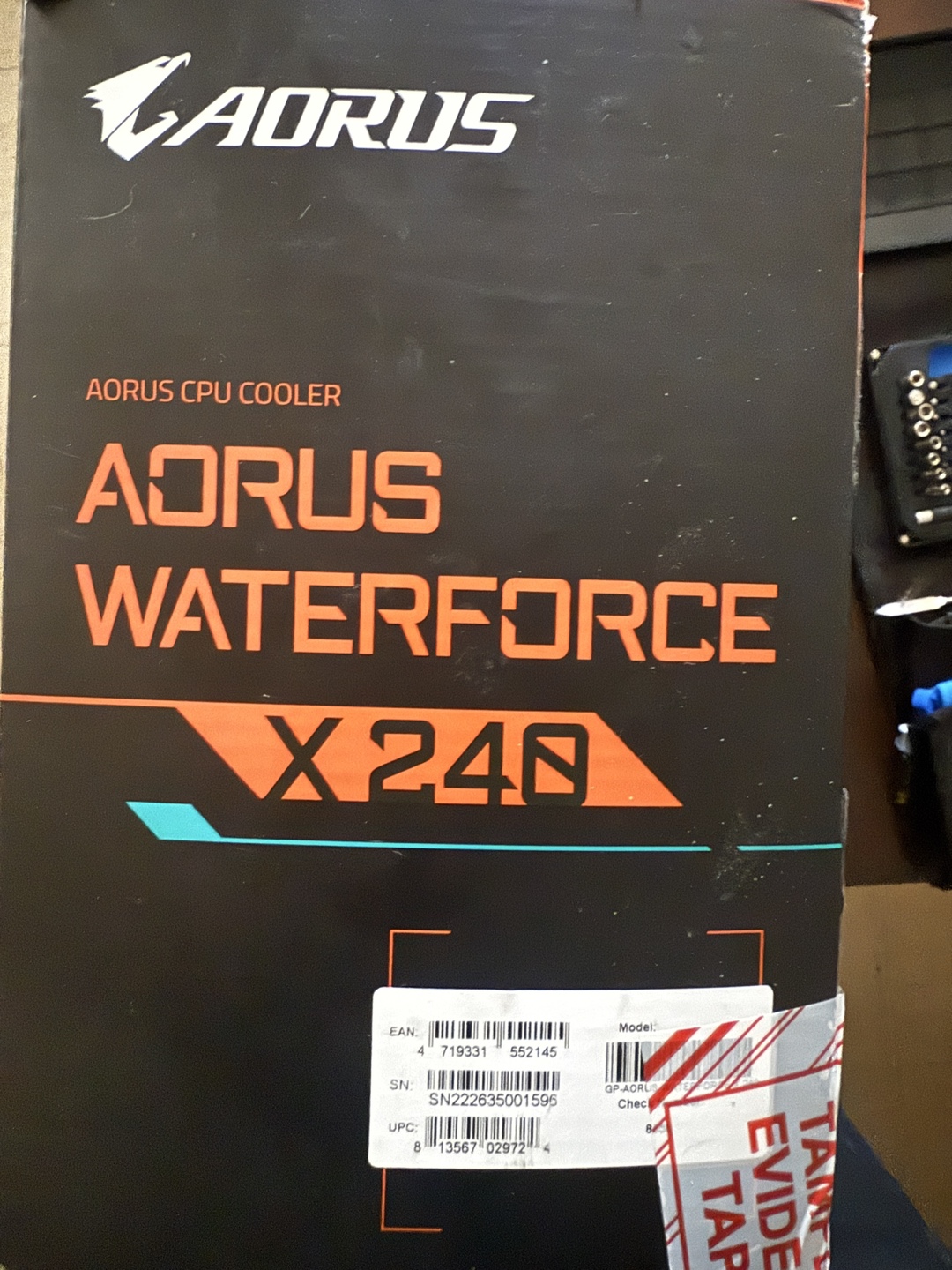 GIGABYTE AORUS Waterforce X240 CPU Cooler - photo 2