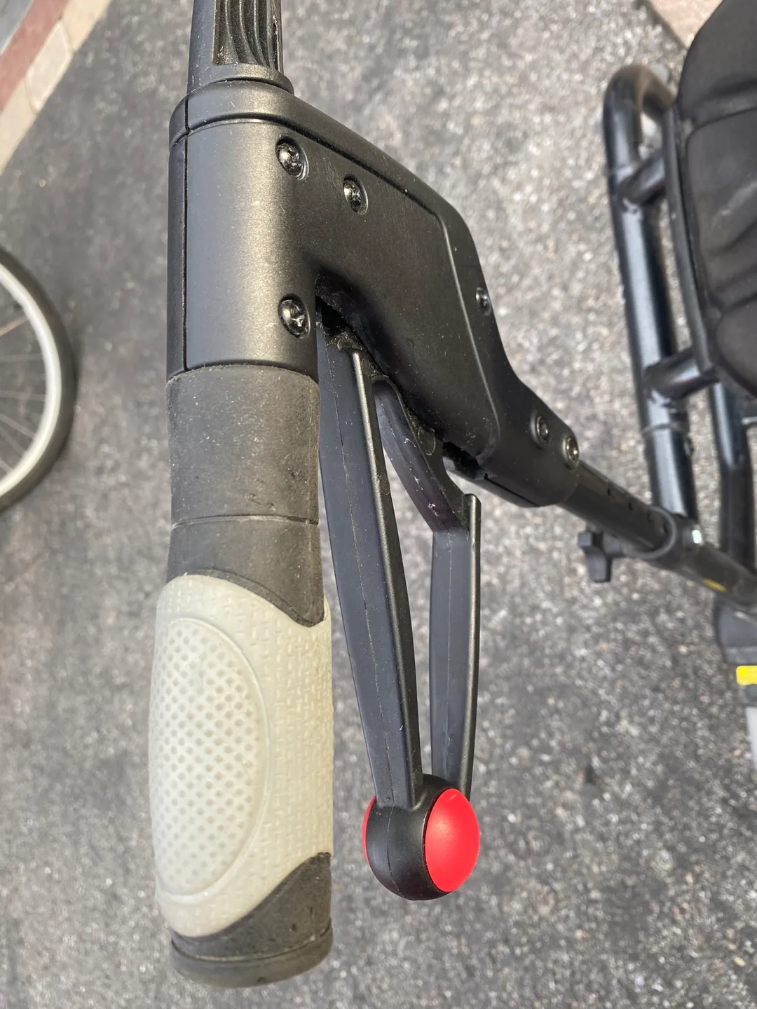 Nexus Rollator Walker with Seat image indicator(4)