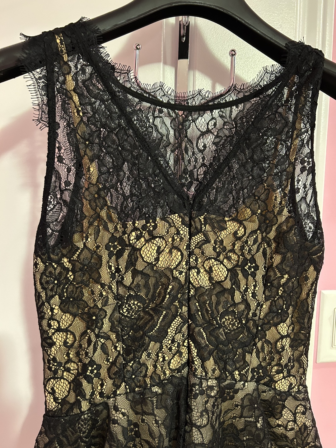 Black and Beige Lace Cocktail Dress - photo 3