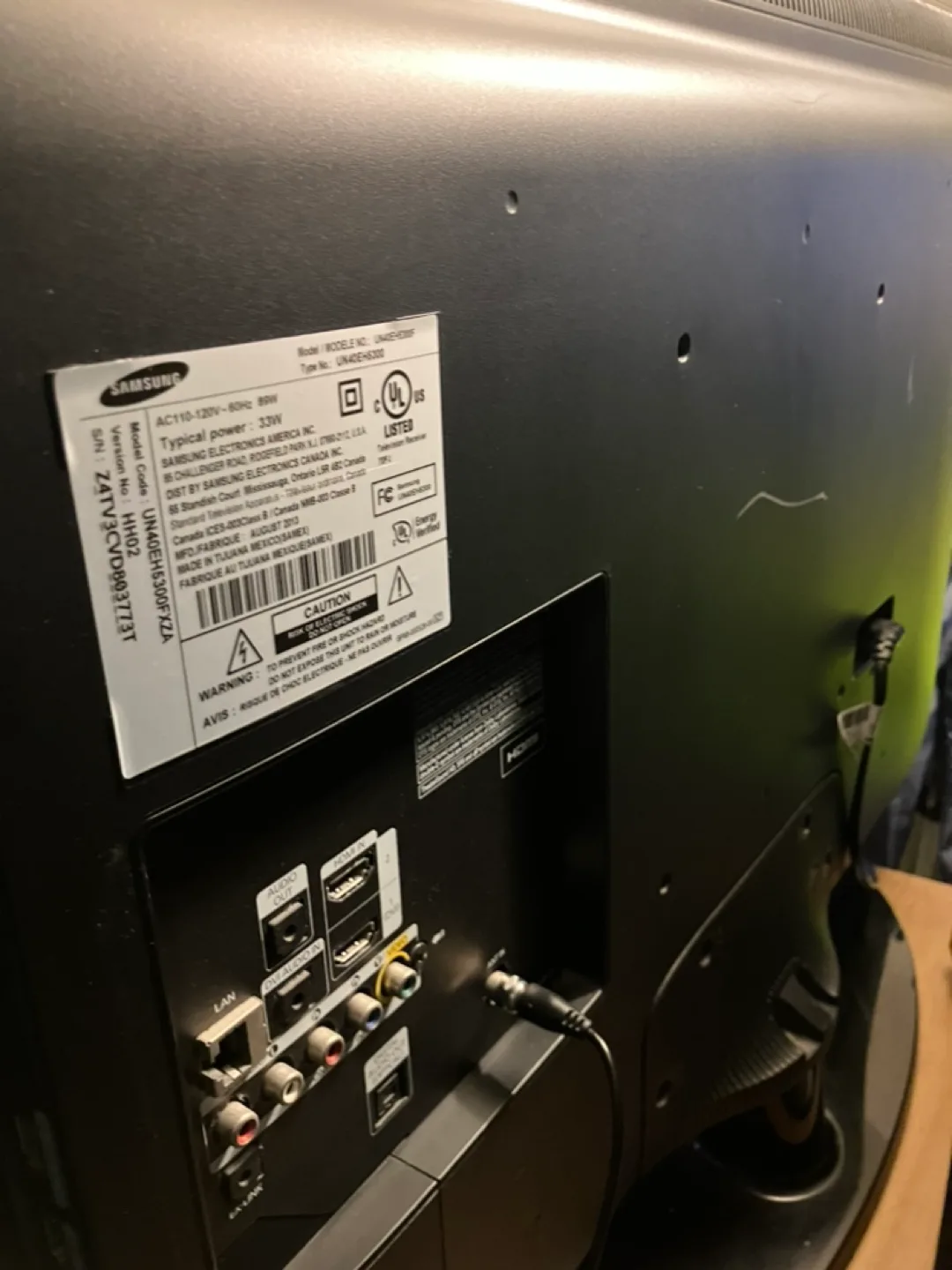 40” Samsung TV image indicator(4)