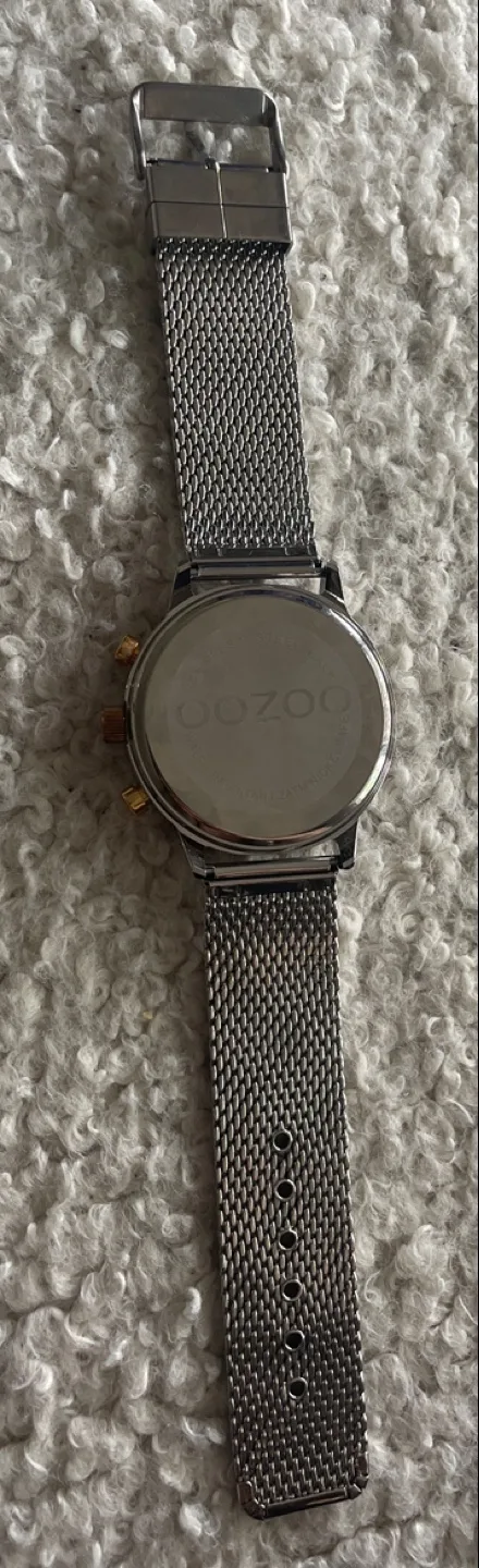 🏒OOZOO Women's Silver Mesh Band Chronograph Watch image indicator(2)