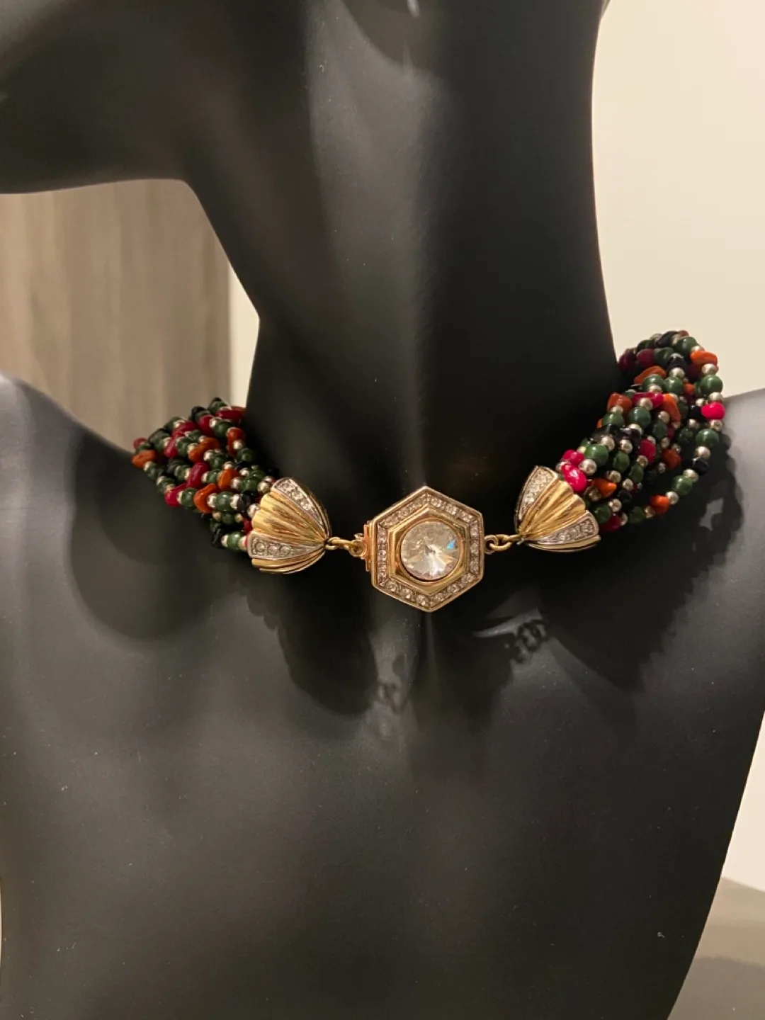 Vintage Multi-strand Stones Necklace with  Clasp Closure image indicator(2)