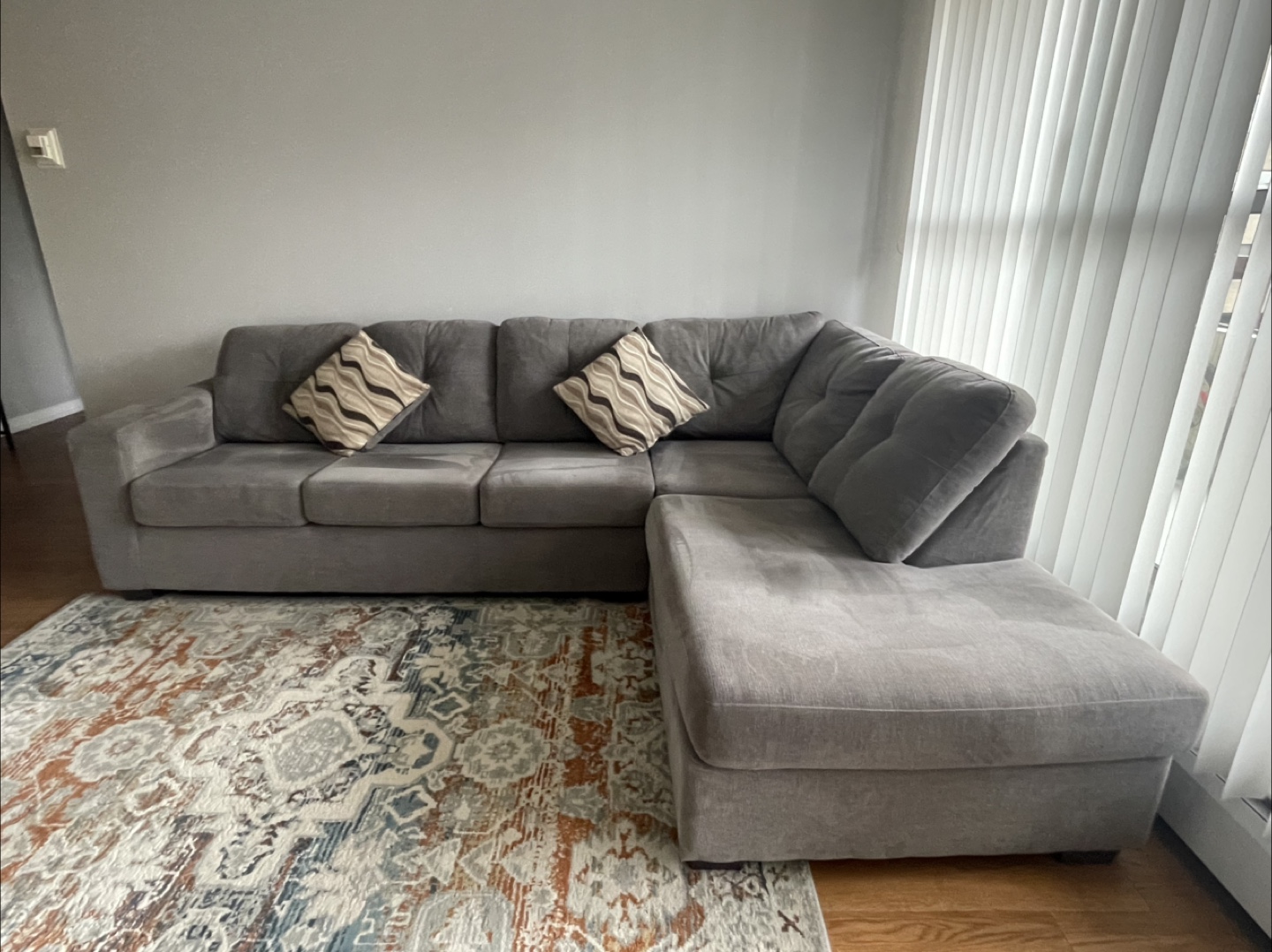 Sectional - photo 2