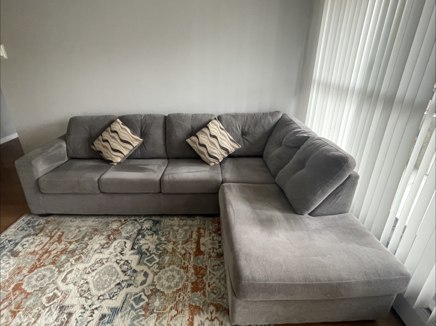 Sectional - photo 5