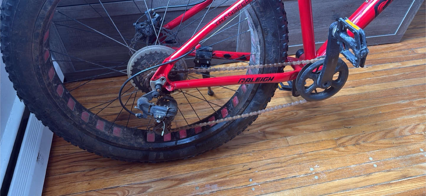 Raleigh Rogue Fat Tire Bike - photo 4