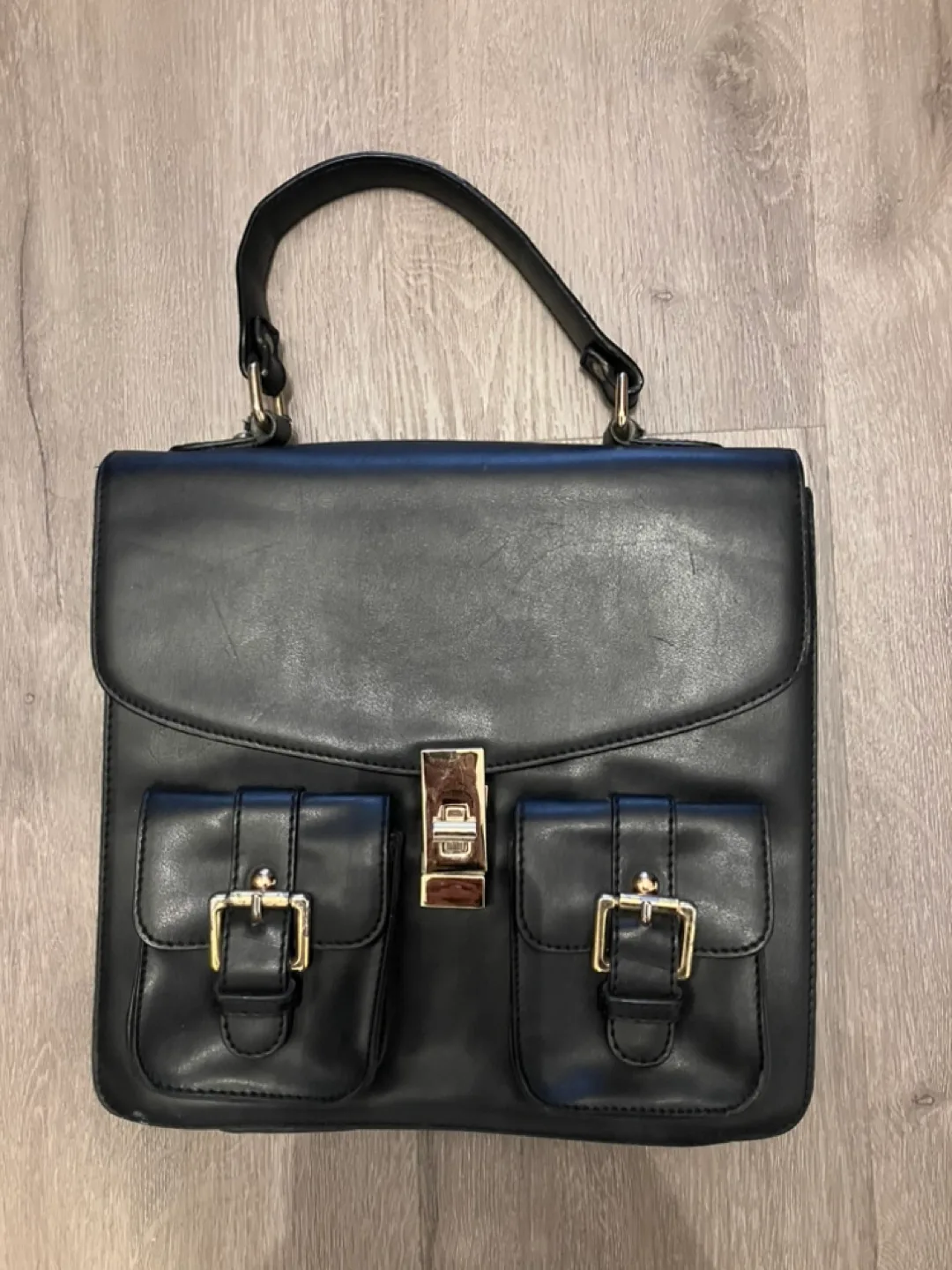 Black handbag with gold hardware #freecycle thumbnail