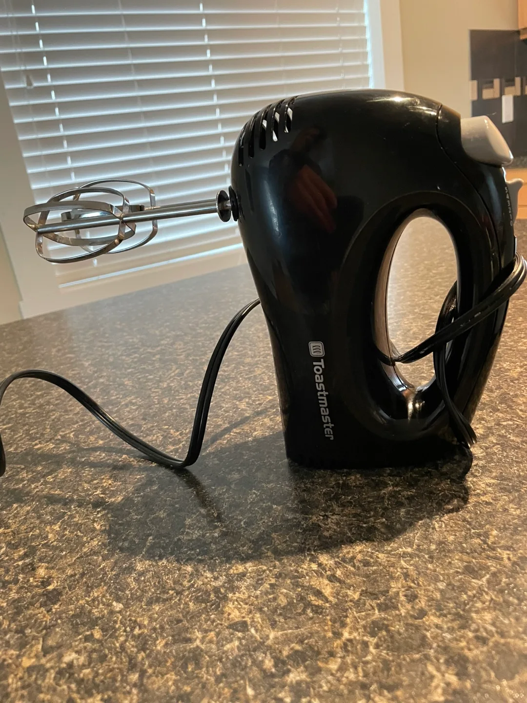 Toastmaster Hand Mixer – Black thumbnail