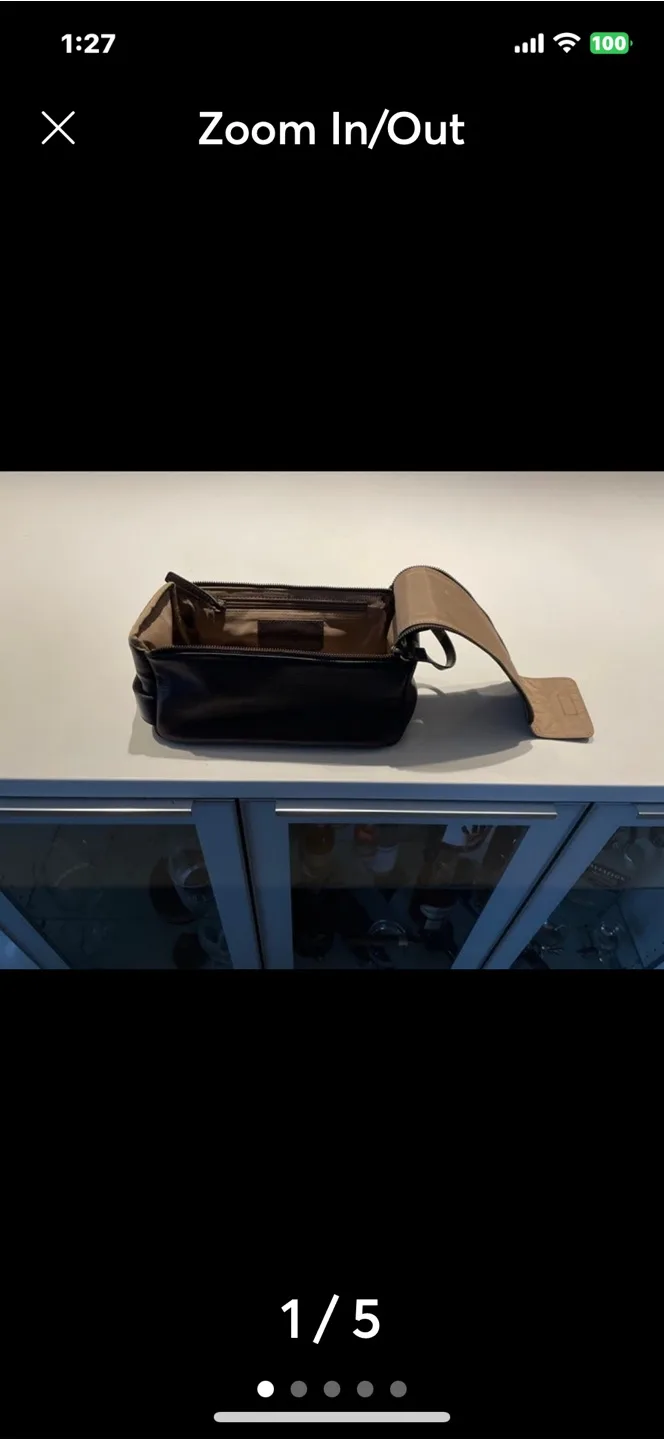 Brown Leather Travel Bag thumbnail