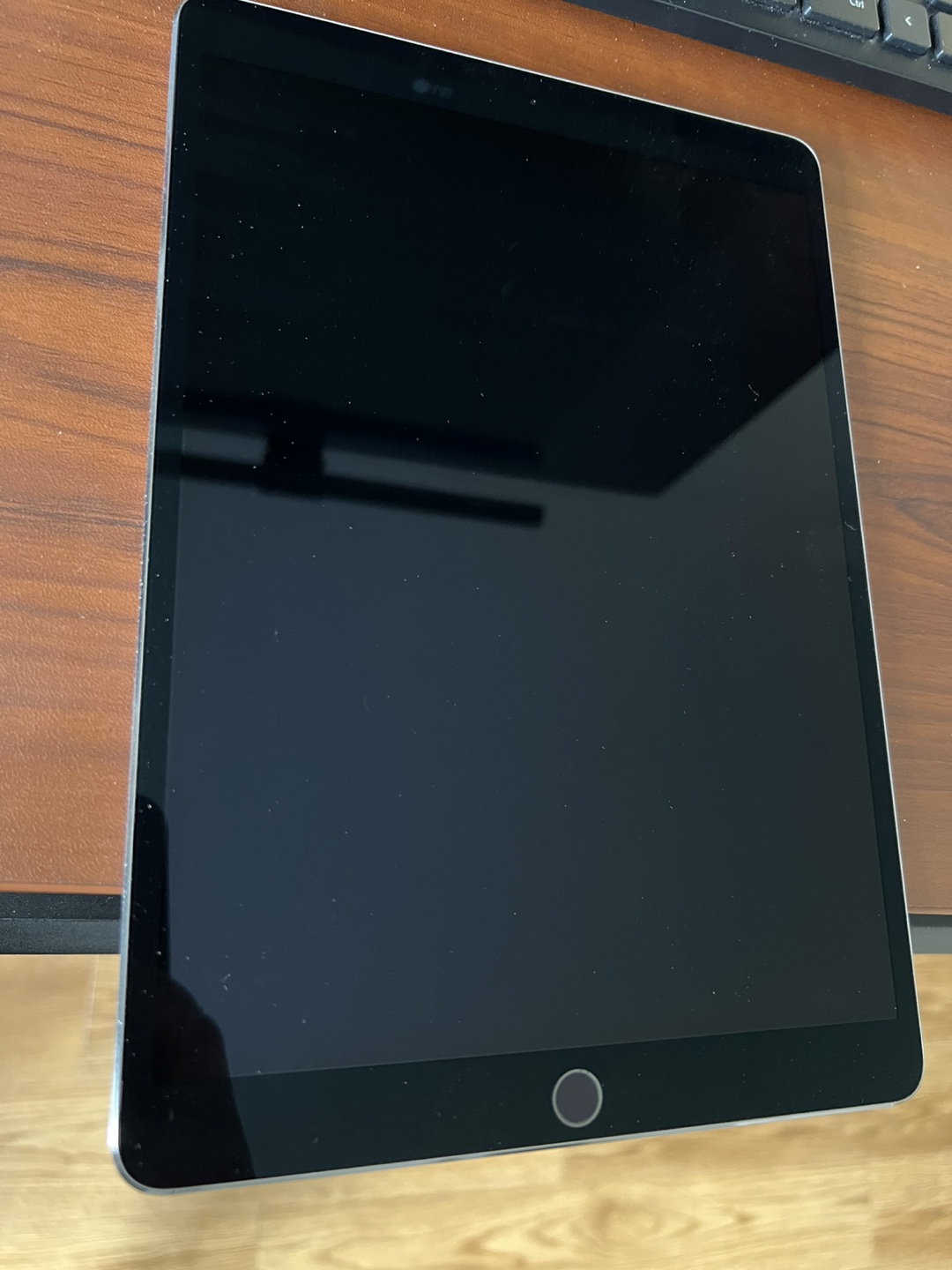 iPad Pro 10.5-inch 256GB with Case - photo 2